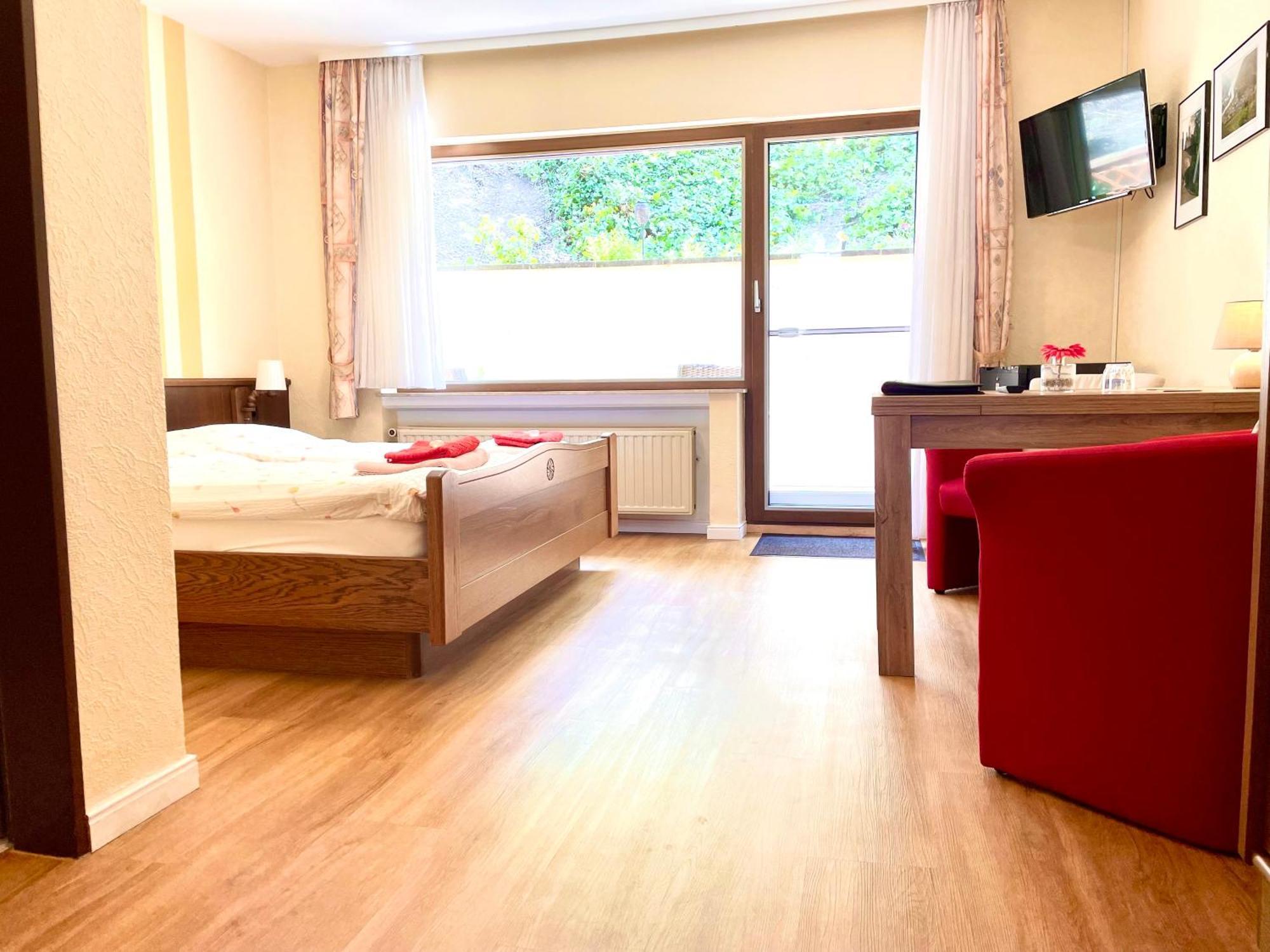 Ferienpension Bei Stenze Hotel Senheim Bilik gambar