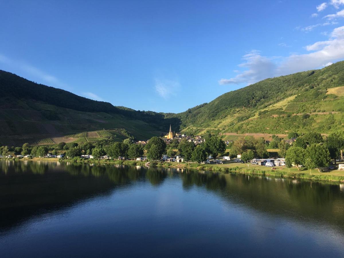 Ferienpension Bei Stenze Hotel Senheim Luaran gambar